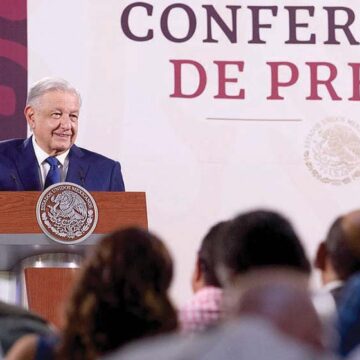 El calor fue la razón de los apagones, asegura el Presidente López Obrador