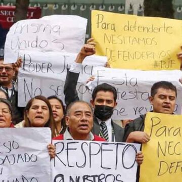 Empleados del Poder Judicial de la Federación protestan contra Arturo Zaldívar Lelo de Larrea