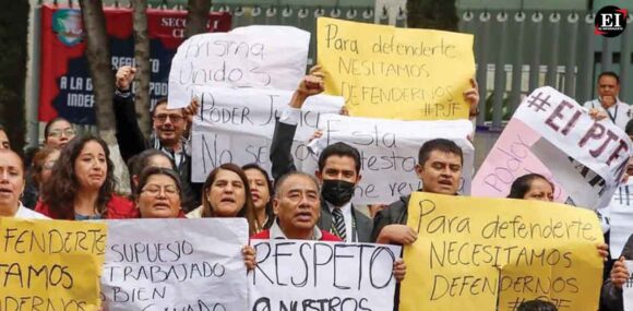 Empleados del Poder Judicial de la Federación protestan contra Arturo Zaldívar Lelo de Larrea