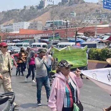 Marchan por la Paz y la Justicia ciudadanos de Chilpancingo