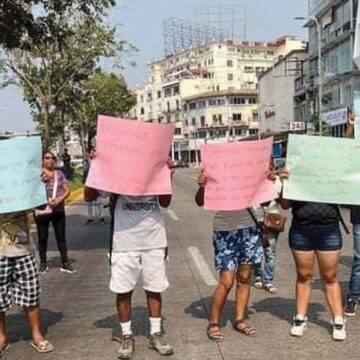 Bloqueo en Costera por falta de agua: exigen el servicio con pipas