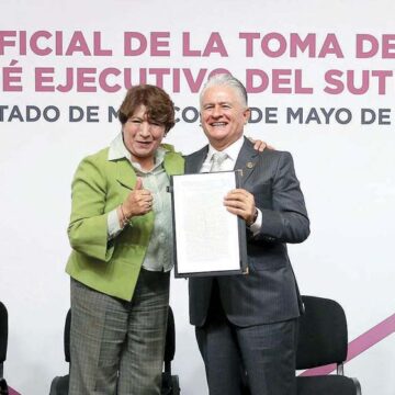 Gobernadora entrega Toma de Nota a SUTEYM y reconoce su contribución al Edoméx a través del servicio público