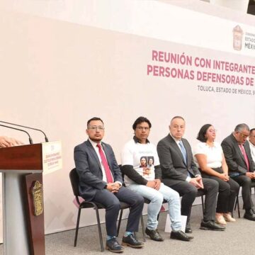 Delfina Gómez Álvarez dialoga con colectivo “Haz Valer mi libertad”