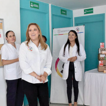 Ana Muñiz Neyra celebró el Día del Padre con las personas adultas mayores