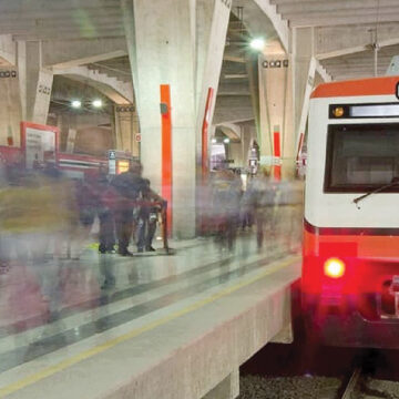 Se desatan críticas por aumento en la tarifa del Tren Suburbano