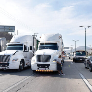 Anuncian transportistas inminente paro nacional en carreteras mexicanas