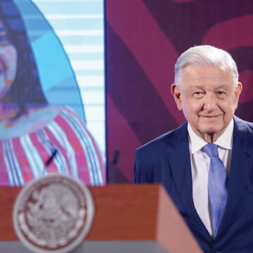 Afirma López Obrador que se entregarán buenas cuentas en materia educativa