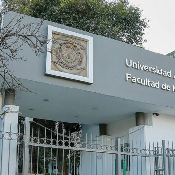 Obtiene licenciatura en Médico Cirujano de la UAEMéx acreditación a nivel internacional