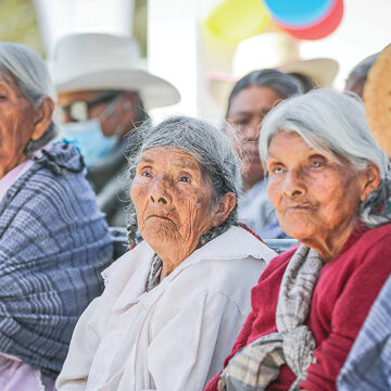 Recibirán adultos mayores y personas con discapacidad el pago de sus pensiones en Edoméx