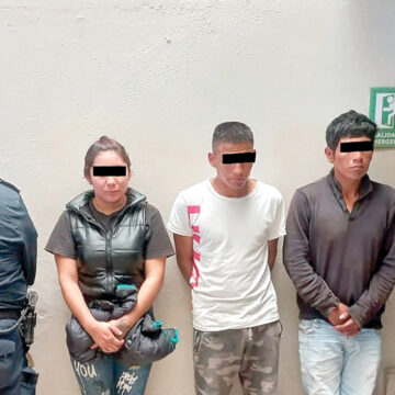 Son detenidos tres sujetos por robo con violencia y portación de armas