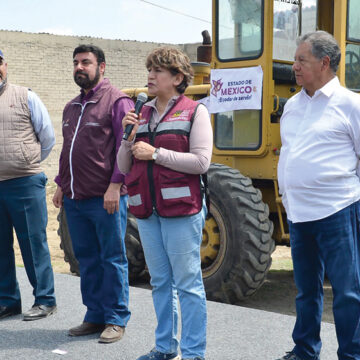 Da banderazo Delfina Gómez a obras de pavimentación en Chimalhuacán