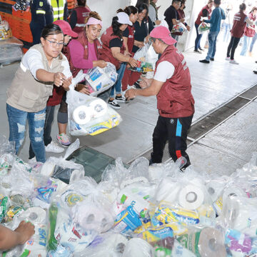 UAEMéx hizo entrega de 1700 despensas a damnificados en Chalco