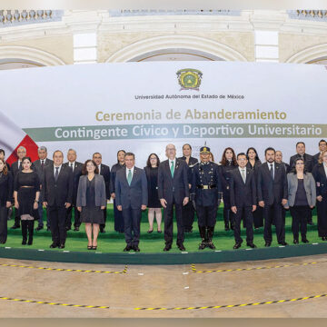 UAEMéx fiel promotora de valores cívicos y patrióticos entre su comunidad universitaria