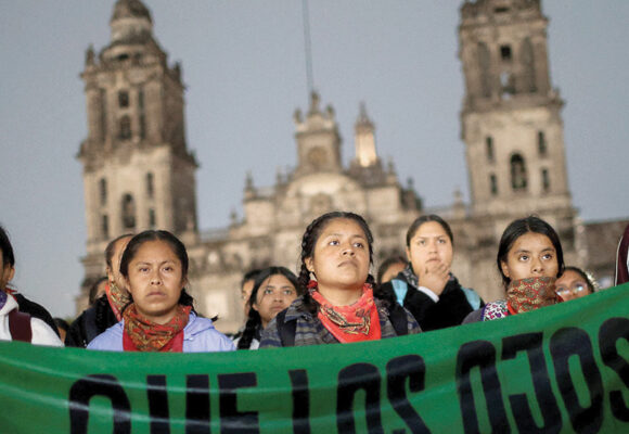 Exigen justicia más de 10 mil manifestantes a 10 años del caso Ayotzinapa