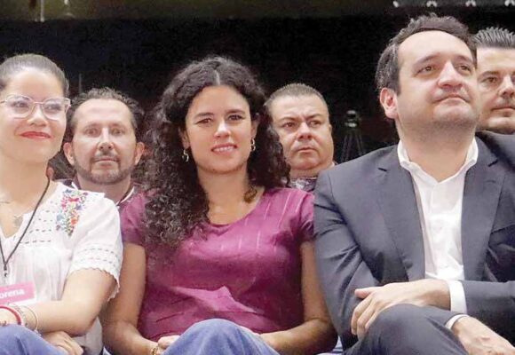 LUISA ALCALDE Y ANDRÉS MANUEL LÓPEZ BELTRÁN A DIRIGIR MORENA