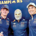 Visitan Checo Pérez y Max Verstappen la Arena México