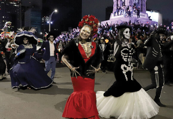 Se lleva a cabo el Desfile de Catrinas en CDMX