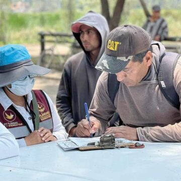 Alcaldesa de Tláhuac busca atender necesidades de agricultores afectados por inundaciones