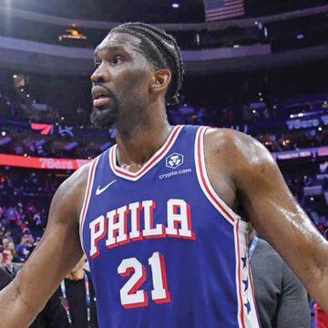 Joel Embiid es suspendido por la NBA tras agredir a un periodista