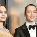 Angelina Jolie y su hijo Knox deslumbran en la alfombra roja de los Governors Awards